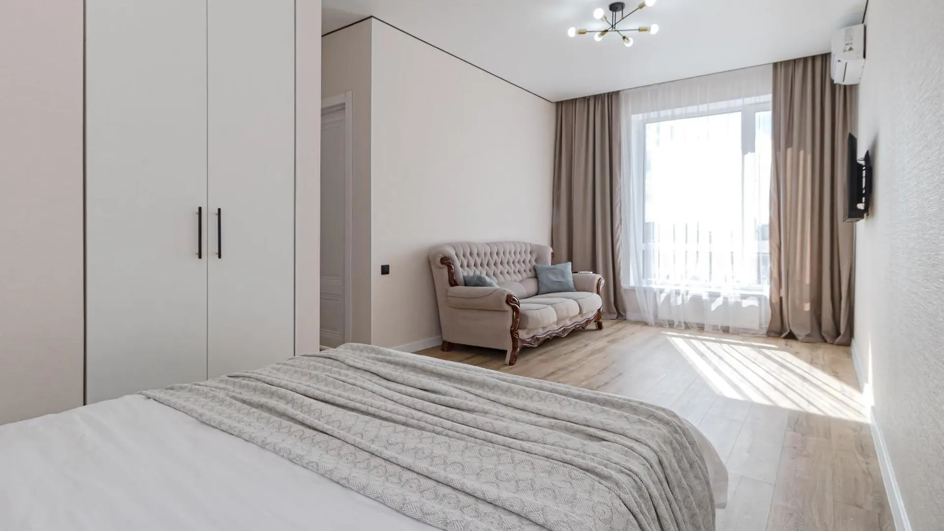 Новая Светлая 1Комн Квартира Жк Zaman Рн Триумфальной Арки Мангилик Ел Nur-Sultan  Apartment Nur-Sultan (Astana)