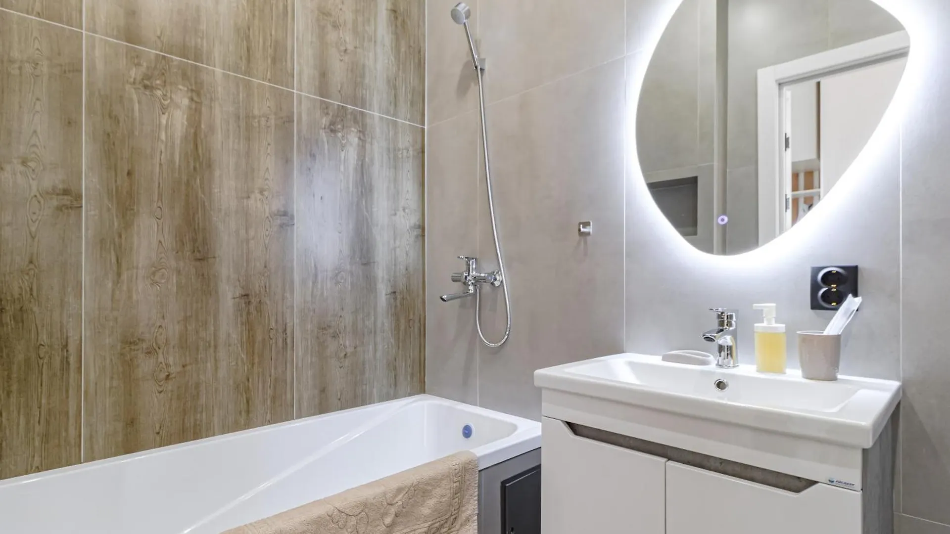 Новая Светлая 1Комн Квартира Жк Zaman Рн Триумфальной Арки Мангилик Ел Nur-Sultan  Apartment Nur-Sultan (Astana)